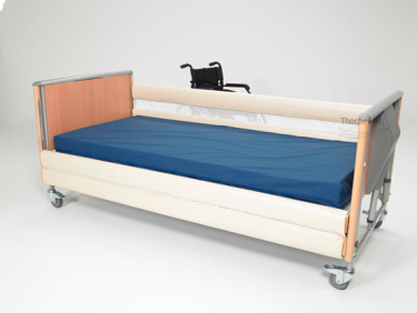 2 Bar Zip Fastening Cot Bumpers: Cream