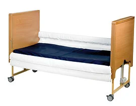 2 Bar Europa Cot Bumpers Zip Fastening White